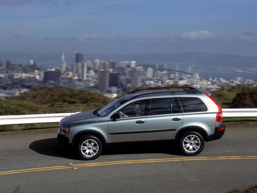  Volvo XC90 2002 года  (фото 18 из 34)